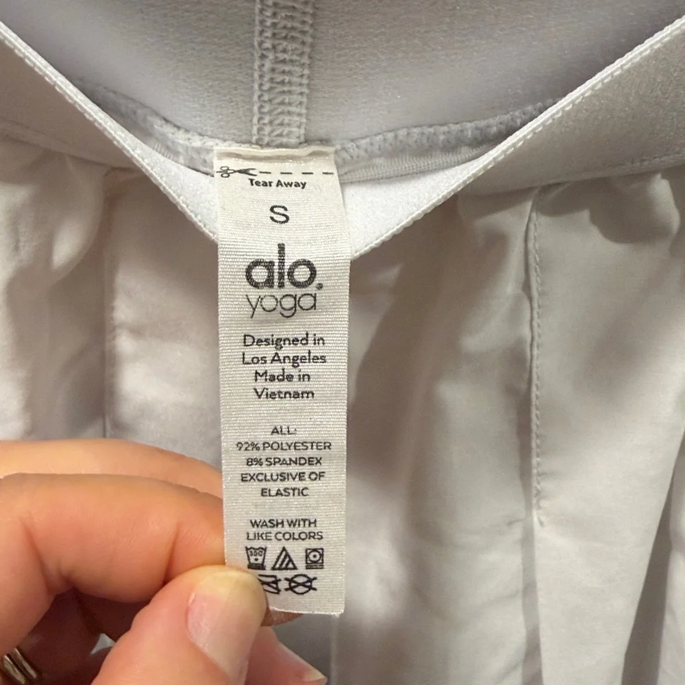 ALO Womens White Pleated Skirt w/ Shorts